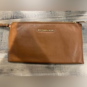 Michael Kors Jet Set Charm Wristlet - Large Top Zip Brown Leather